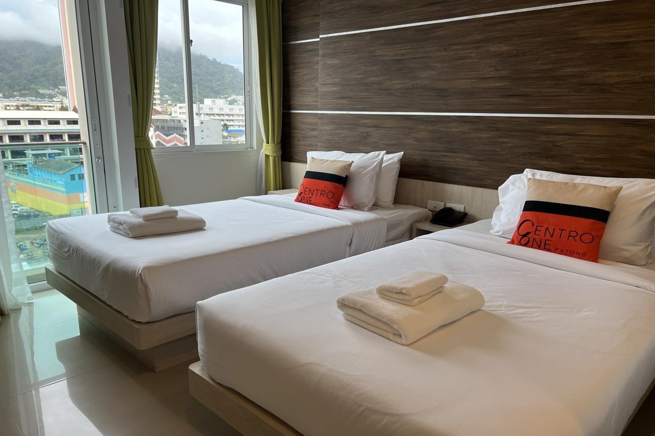 Hotel Centro One Bangla Patong Exterior foto