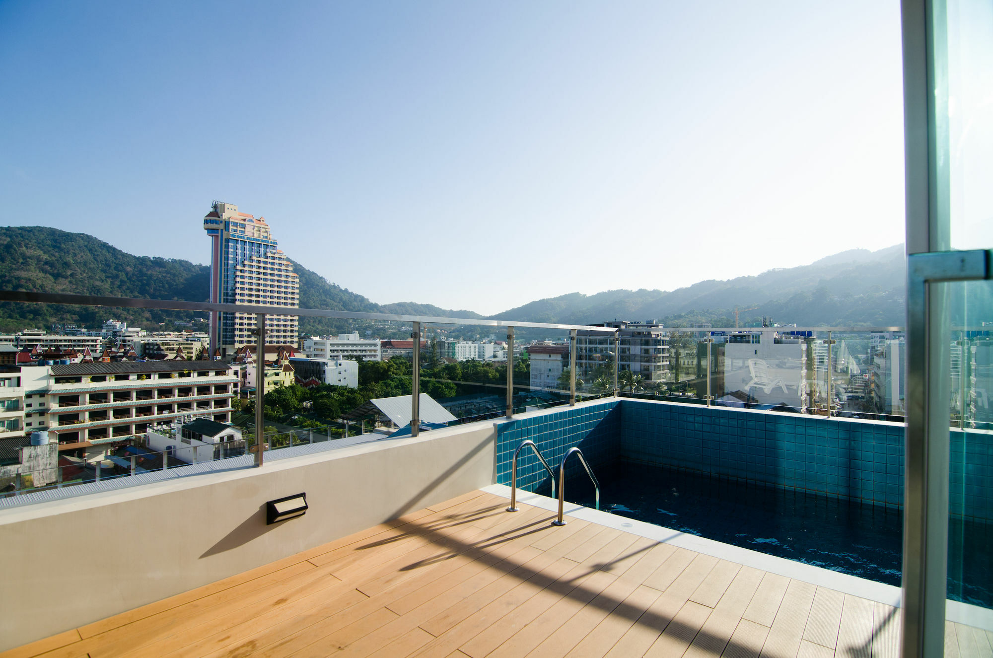 Hotel Centro One Bangla Patong Exterior foto